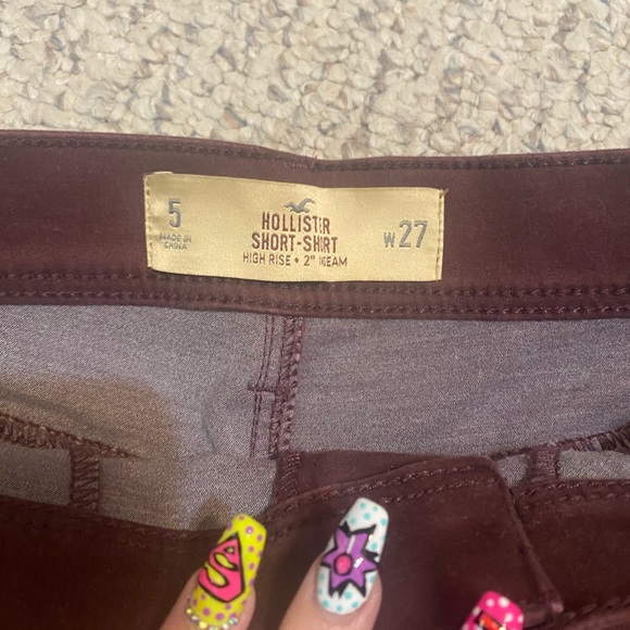 Hollister maroon chino style shorts size 5 - Picture 2 of 4
